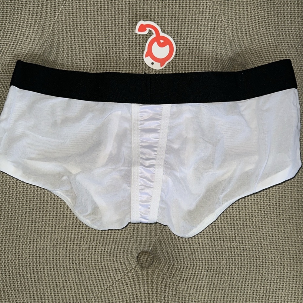 Brand new mesh and silk trunk from PetitQ - Picture 2 of 4